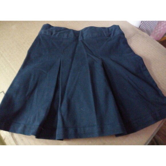 Size 4 Cat & Jack Girl's Pleated Twill Skort Navy Blue - Picture 2 of 6